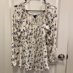 Torrid babydoll off-shoulder top blue / purple floral shirt blouse off shoulder